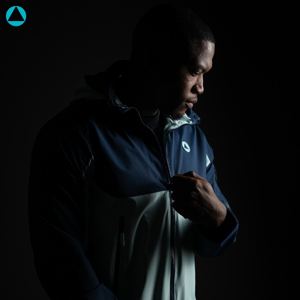 model_wearing_two_tone_windbreaker