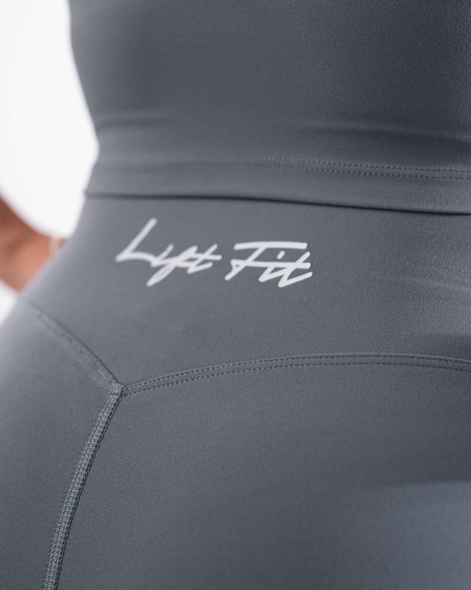 Signature Legging